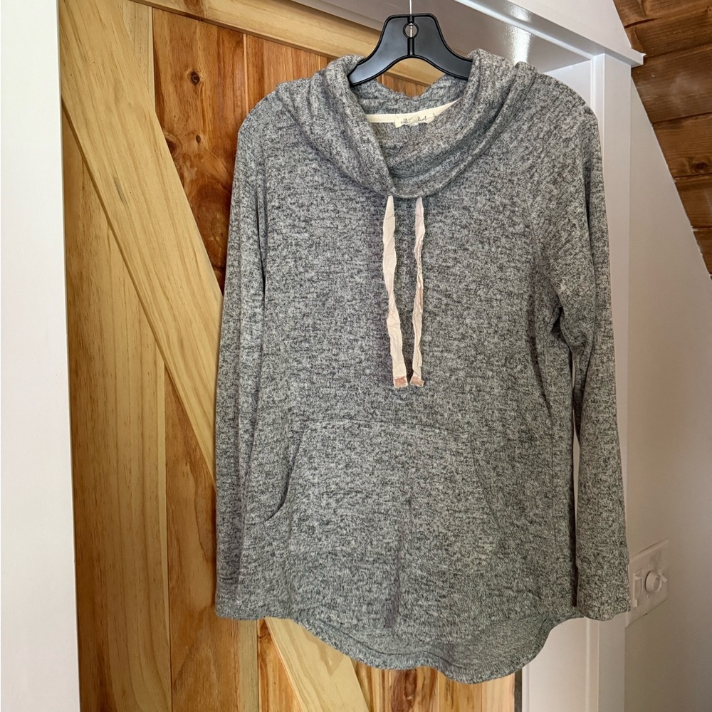 Ultra Flirt Heather Gray Knit Top